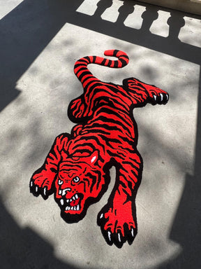 Tapetz Tiger Red & Blue