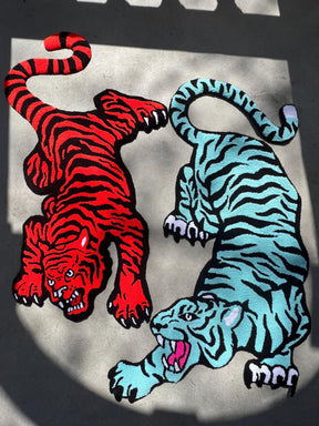 Tapetz Tiger Red & Blue