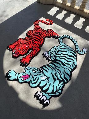 Tapetz Tiger Red & Blue